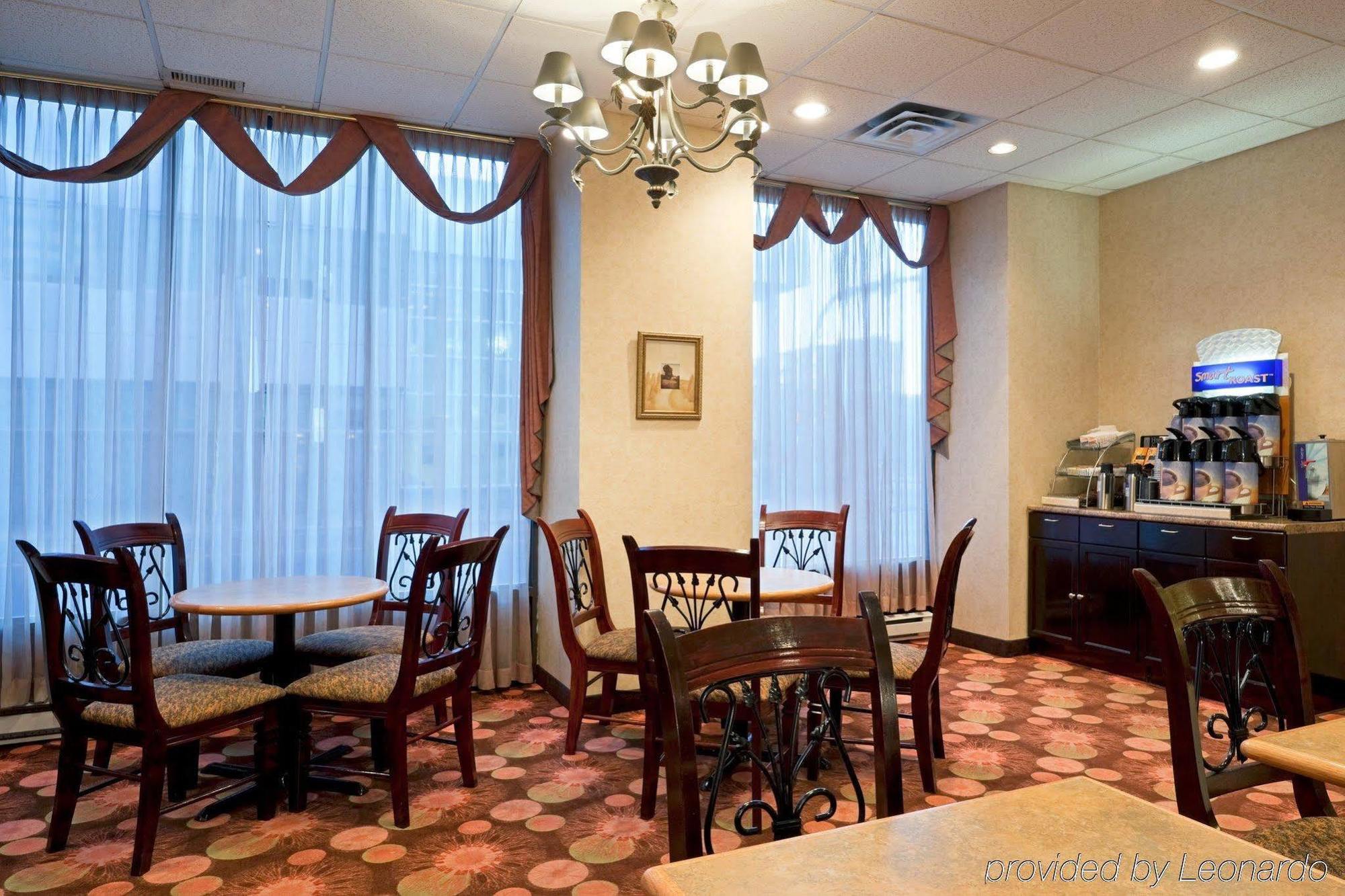 Quality Inn & Suites Regina Downtown Dış mekan fotoğraf
